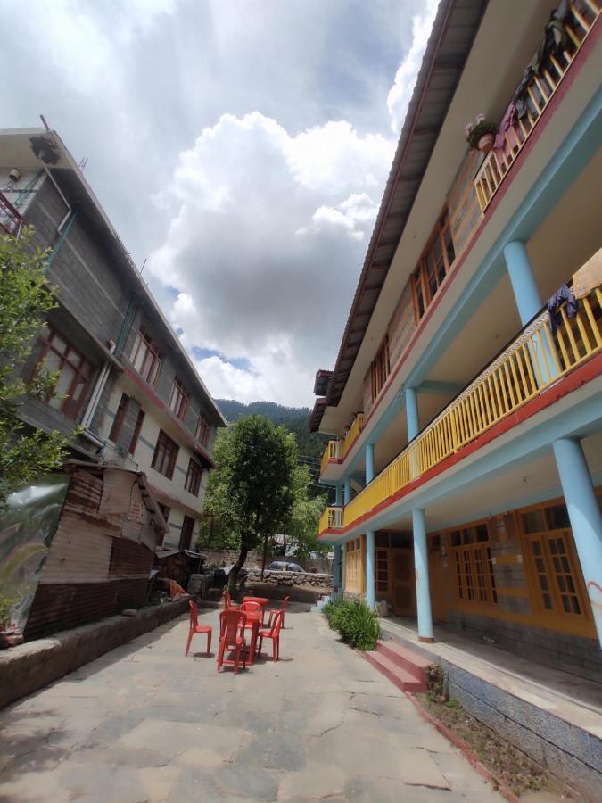 Woods Inn Mountain View Manali ภายนอก รูปภาพ