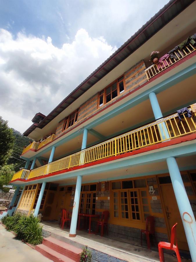 Woods Inn Mountain View Manali ภายนอก รูปภาพ