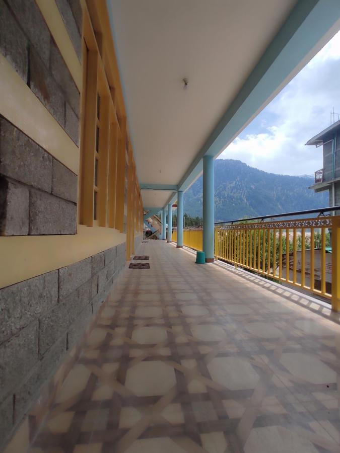 Woods Inn Mountain View Manali ภายนอก รูปภาพ
