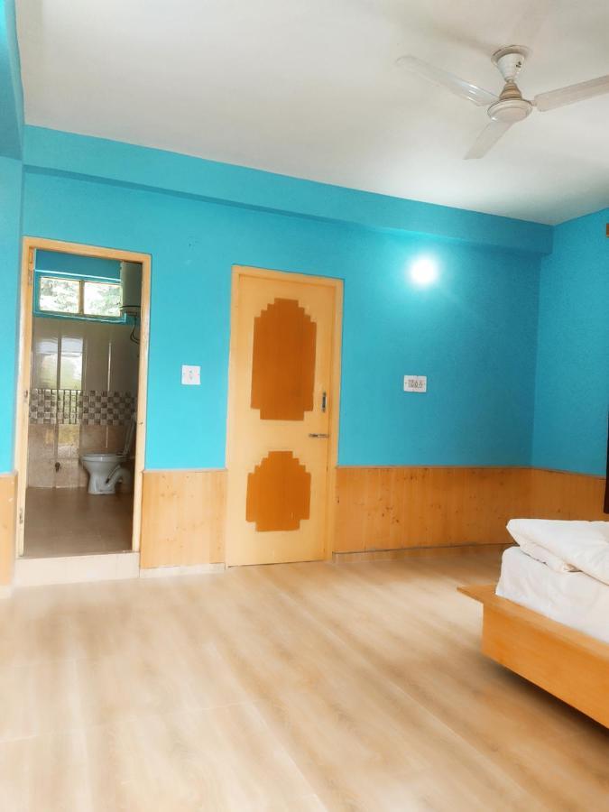 Woods Inn Mountain View Manali ภายนอก รูปภาพ